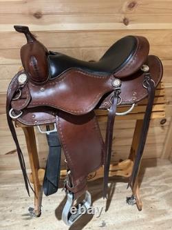 15 Cashel Round Skirt by Martin Saddlery Western Trail Saddle (2014)