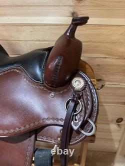 15 Cashel Round Skirt by Martin Saddlery Western Trail Saddle (2014)