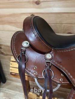 15 Cashel Round Skirt by Martin Saddlery Western Trail Saddle (2014)