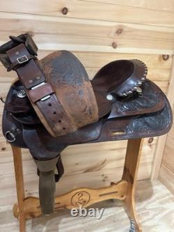 15 Circle Y Arabian Park & Trail Western Trail Saddle Model 3940