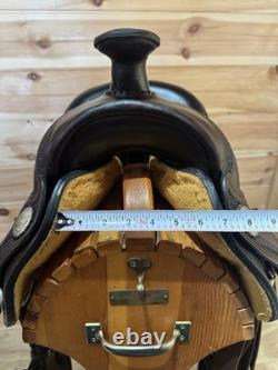 15 Circle Y Arabian Western Trail Saddle Model 2141