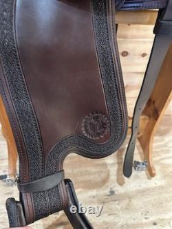 15 Circle Y Arabian Western Trail Saddle Model 2141