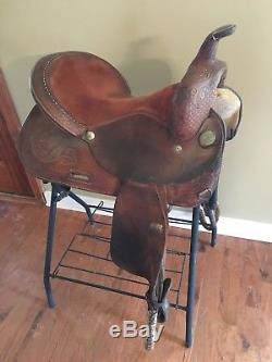 15 Circle Y Barrel Saddle