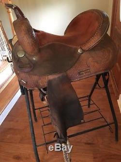 15 Circle Y Barrel Saddle