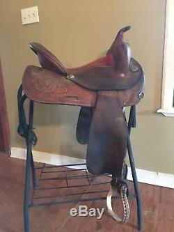 15 Circle Y Barrel Saddle