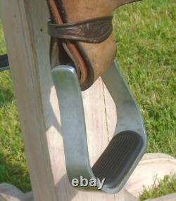 15 Circle Y High Horse Lightly Used RunAway Barrel SaddleFaux Gator SeatCLEAN