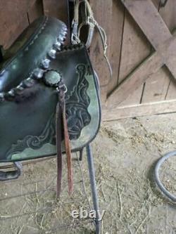 15 Circle Y Western Saddle