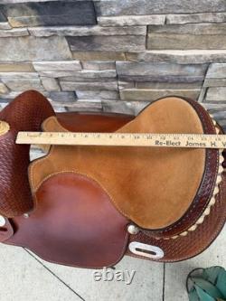 15 Crates Roundskirt Barrel Saddle- Deep Seat, Western, Basket Weave