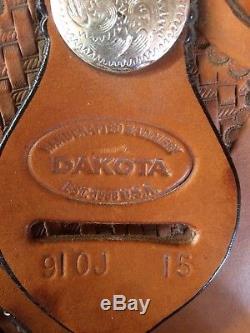 15 Dakota Barrel Saddle plus Tack