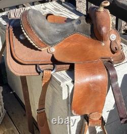 15 Double JJ Silver Conchos Show Saddle, Rodeo, Cowboy Western, Cheyenne Wyo PU