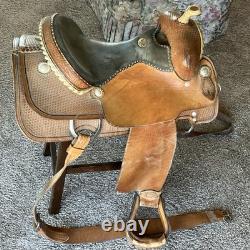 15 Double JJ Silver Conchos Show Saddle, Rodeo, Cowboy Western, Cheyenne Wyo PU