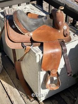 15 Double JJ Silver Conchos Show Saddle, Rodeo, Cowboy Western, Cheyenne Wyo PU