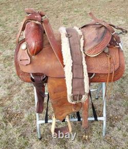 15 HEREFORD Textan Western Leather Tooled Saddle With Padded Seat