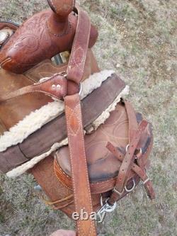 15 HEREFORD Textan Western Leather Tooled Saddle With Padded Seat