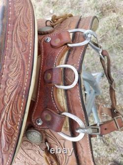 15 HEREFORD Textan Western Leather Tooled Saddle With Padded Seat