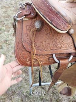 15 HEREFORD Textan Western Leather Tooled Saddle With Padded Seat