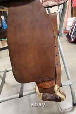 15 Hereford TexTan Western Saddle Brown Leather (02RIE26CA)