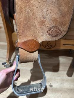 15 Hud Roberts HR Saddlery Barrel Racing Western Saddle