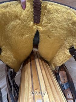15 Hud Roberts HR Saddlery Barrel Racing Western Saddle