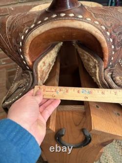 15 Inch Vintage Buckstiched Saddle With Leather Tooled Saddle Bags