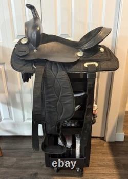 15 King Series Krypton All Around Saddle with saddle pad & cinch