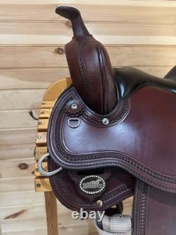 15 Stagecoach West Circle Y Western Trail Saddle Model 5618 (Wide) 2024