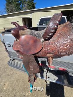 15 Tex-tan Western Pleasure/ Trail Saddle