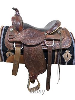 15 Used Circle Y Western Roping Saddle 2-1467