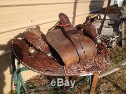 15 Used/vintage tooled / buck stitched Billy Royal Western arab tree saddle
