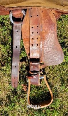 15 Vintage Western Pleasure Tooled Leather Horse Saddle