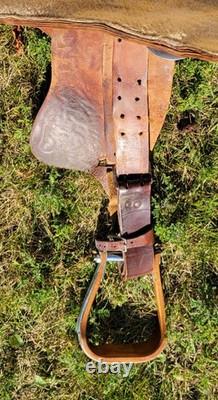 15 Vintage Western Pleasure Tooled Leather Horse Saddle