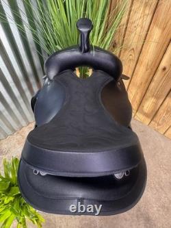 15 WINTEC Light Weight ROUND SKIRT Western Saddle Black Demo Model