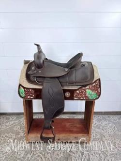 15 Weaver Synthetic Western Trail Saddle, Lightweight, 6 Gullet