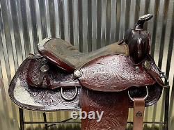 15 Western Show Saddle w Silver Nice Leather