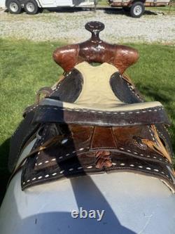15 buckstitch saddle