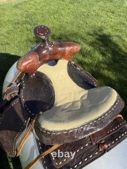 15 buckstitch saddle