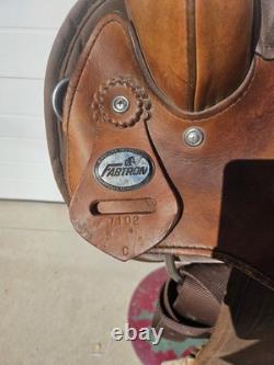 15 inch Used FABTRON Round Barrel Skirt Trail Saddle Light Weight Western Saddle