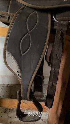 15 inch western synthetic weaver saddle