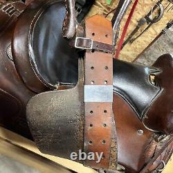 15 narrow treed Ozark western saddle