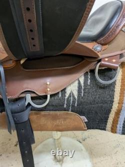 16.5 Inch Used Circle Y Iron Weed Western Trail Saddle X-Wide 1076-11334