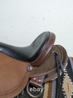 16.5 Inch Used Circle Y Iron Weed Western Trail Saddle X-Wide 1076-11334