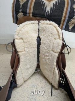 16.5 Inch Used Circle Y Iron Weed Western Trail Saddle X-Wide 1076-11334