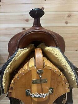 16.5 National Bridle Shop Tennessean Gaited Western Saddle Model 2623