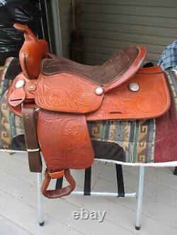 16'' #721 Tooled Western Trail Saddle Sqh Bar