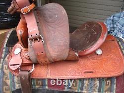 16'' #721 Tooled Western Trail Saddle Sqh Bar