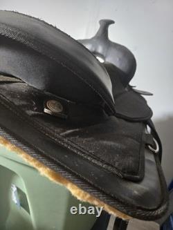 16 Abetta Saddle- light weight! Trail riding horse saddle