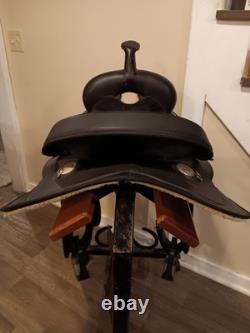 16 Abetta Trail Synthetic Black Western Saddle FQHB