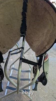 16 Abetta Western Saddle