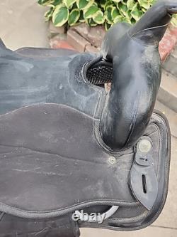 16 Abetta Western Saddle With Stirrups