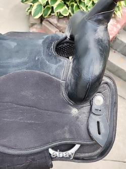 16 Abetta Western Saddle With Stirrups